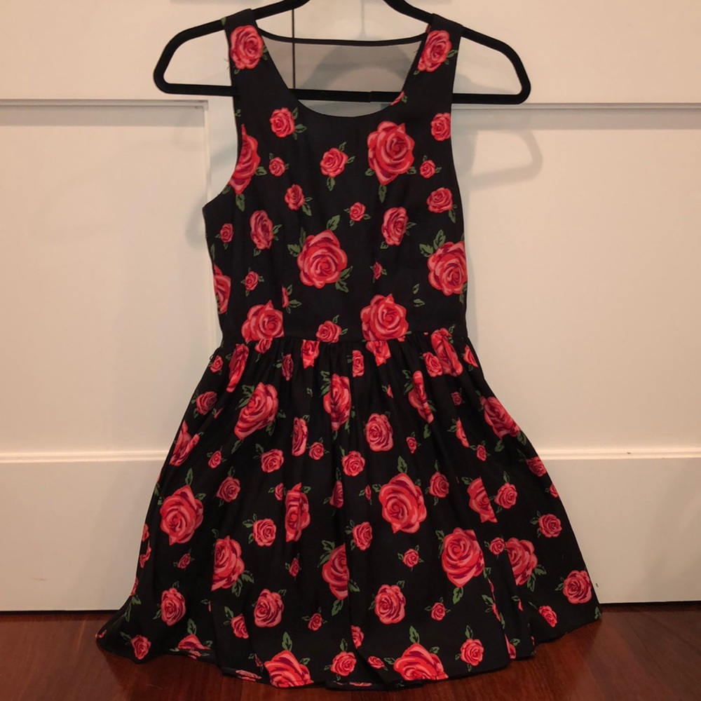 Red rose dress